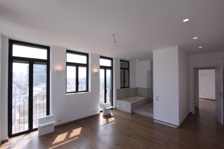 master bed room